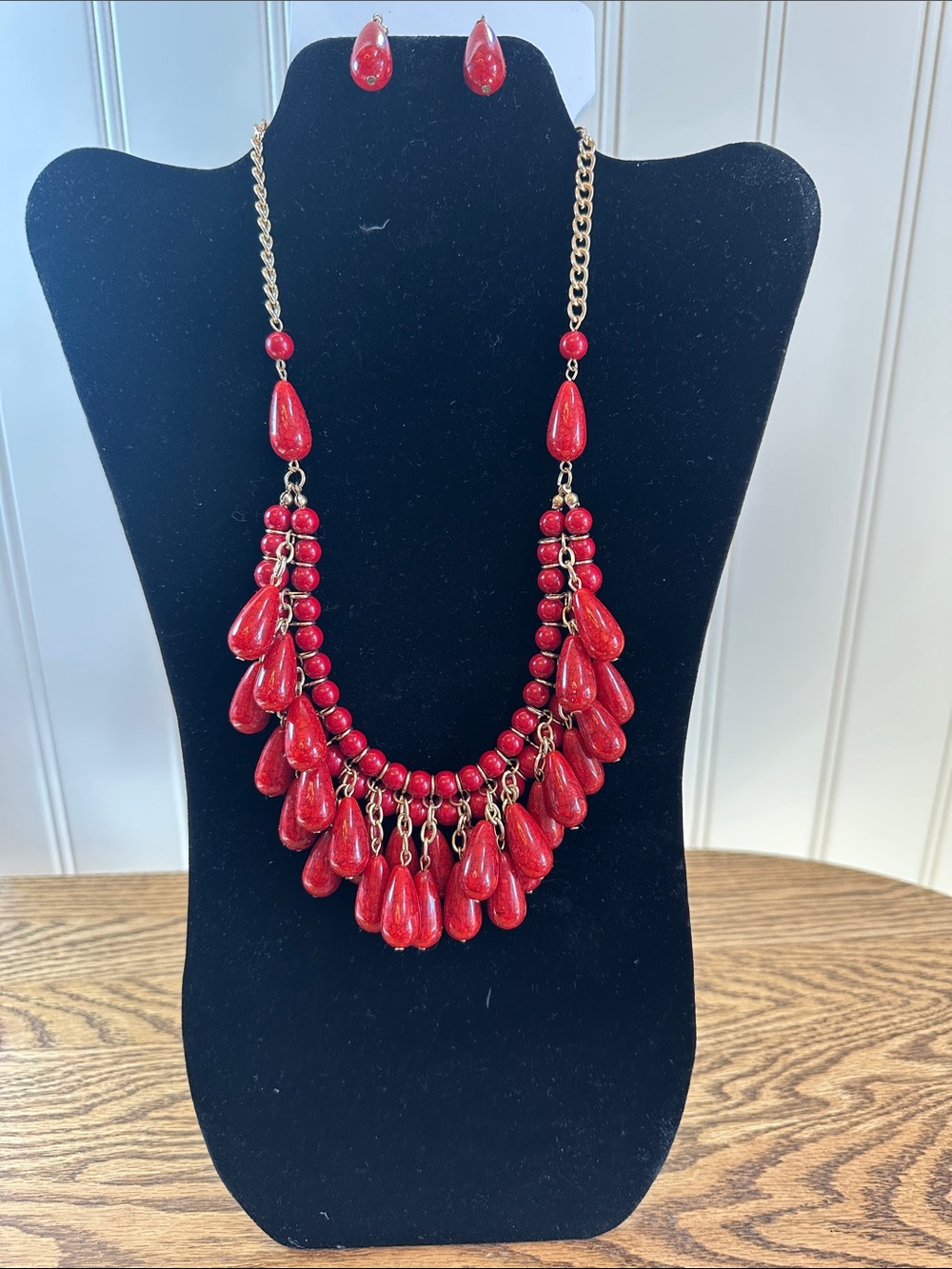 Red Teardrop Bead Statement Necklace and Earring Set